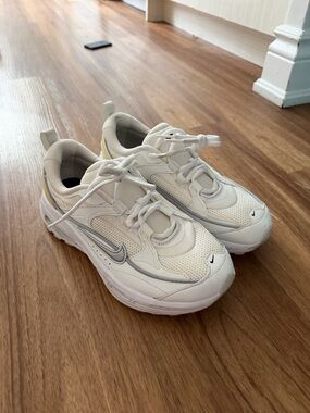 Nike White and Silver Women's Chunky Sneakers